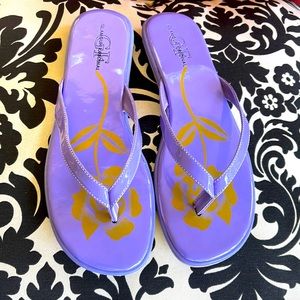 NIB Patent leather purple/lavender flip flop sandals, size 8